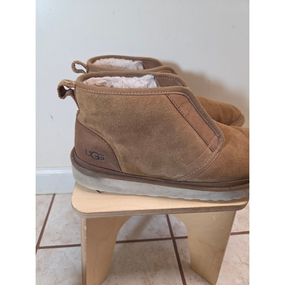 UGG Neumel Snapback Chestnut Suede Sheepskin Boots Mens Size 12 G0YRHM9A